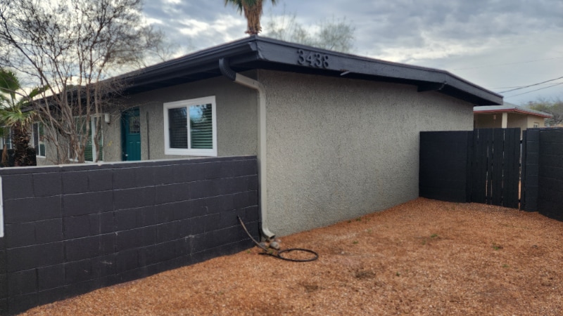 Building Photo - 3438 E Monte Vista Dr