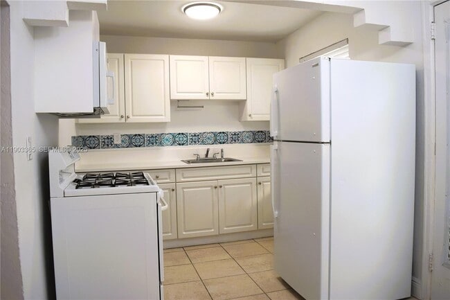 Building Photo - 23 Phoenetia Ave