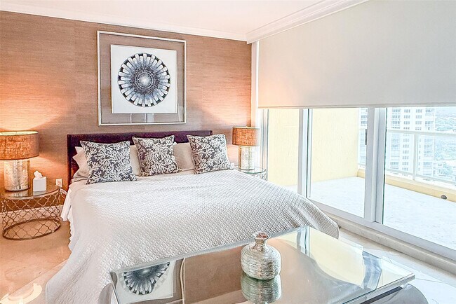 Building Photo - 2110 N Ocean Blvd