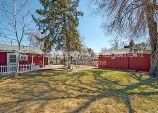 Building Photo - 6095 Pierce St