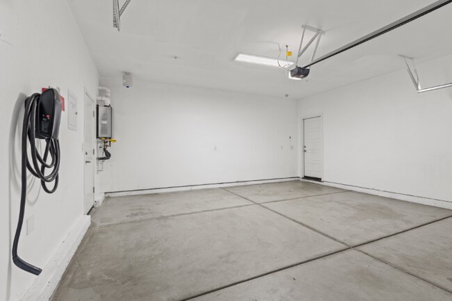 Building Photo - 4560 White Sage St