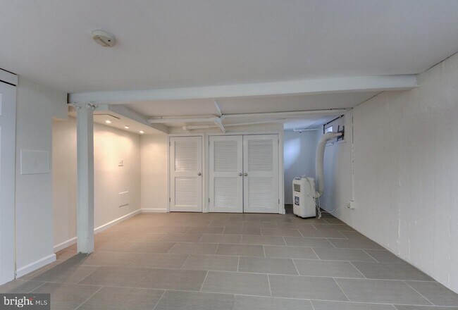 Building Photo - 1518 44th St NW