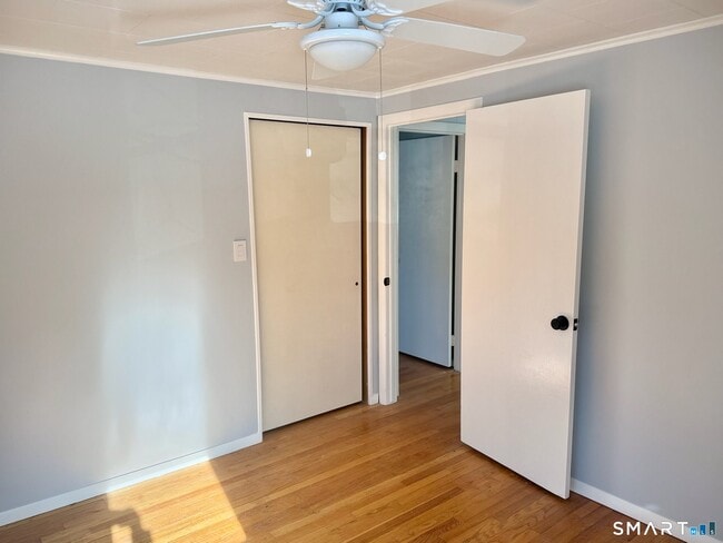 Building Photo - 37 Russell St