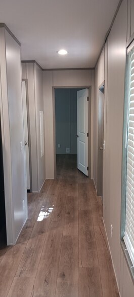 Building Photo - 49 Thousand Oaks Dr