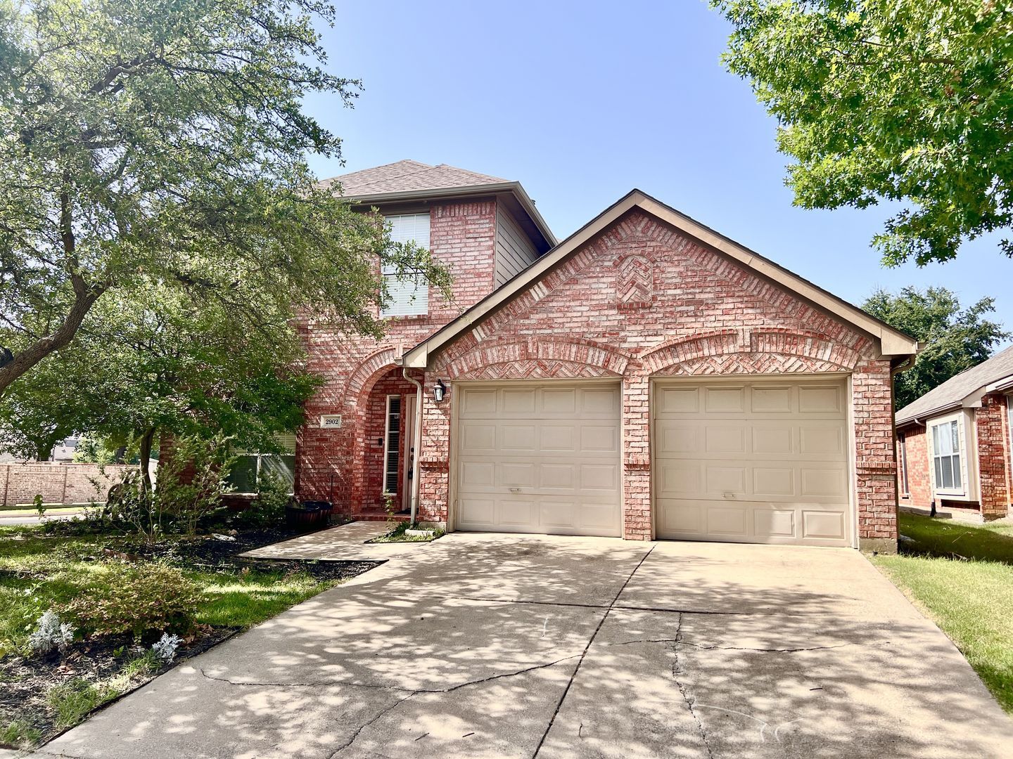 Building Photo - 2902 Cedar Wood Dr