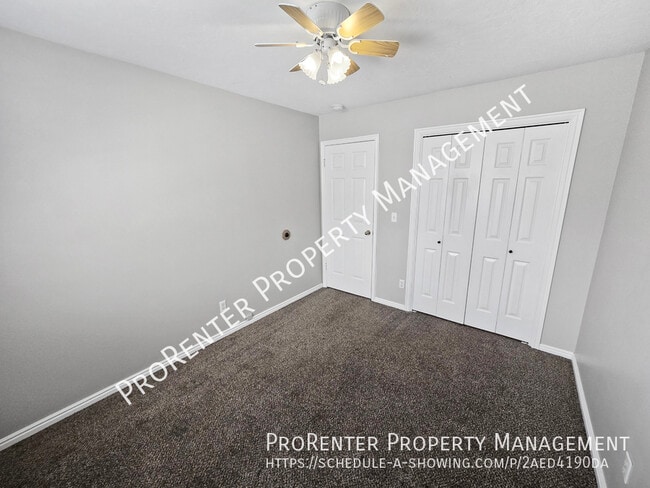 Building Photo - 1401 Ash Dr