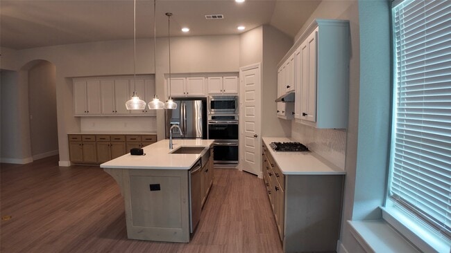 Building Photo - 512 Brockwell Bend