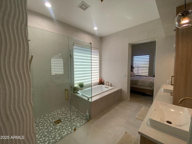 Building Photo - 32632 N 68th Pl