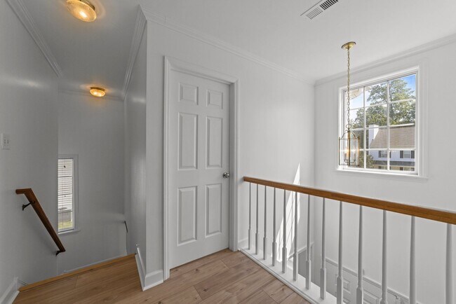 Building Photo - Spacious 3-Bedroom Home with Bonus Room an...