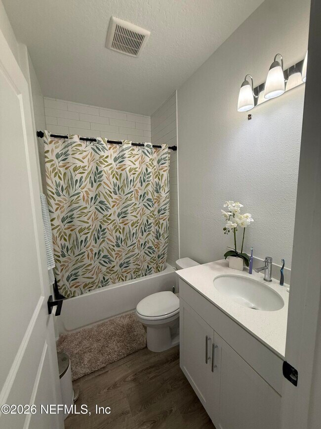 Building Photo - 2105 Featheredge Wy