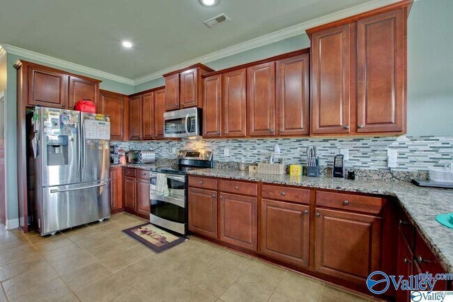 Building Photo - 705 Tide Creek Dr SW