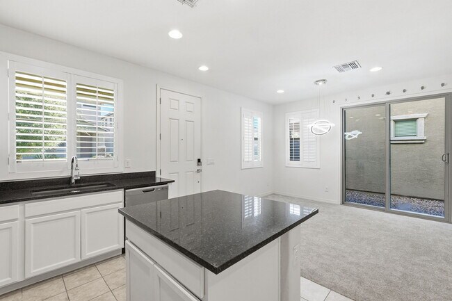 Building Photo - 1647 S 83rd Pl