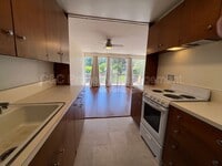 Building Photo - 938 Lea Dr