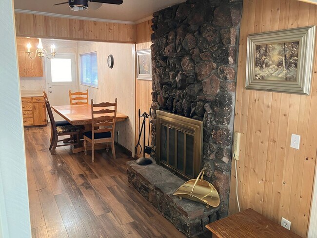 Building Photo - Furnished cabin for short term or long term lease
