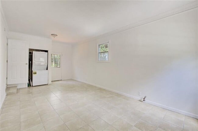Building Photo - 3946 Green Oak Dr