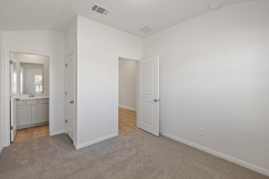 Building Photo - 308 Texas Agate Dr