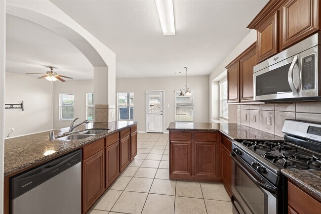 Building Photo - 19662 Little Pine Ln