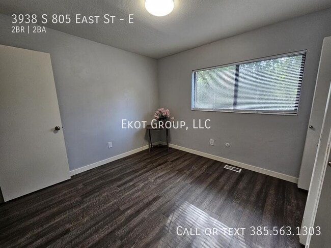 Building Photo - 3938 S 805 E St