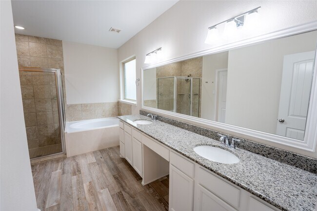 Building Photo - 143 West Wading Pond Circle