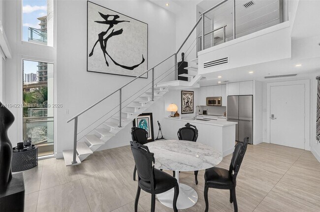 Building Photo - 92 SW 3rd St