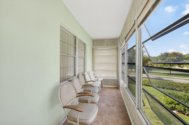 Building Photo - 154 Preston Way