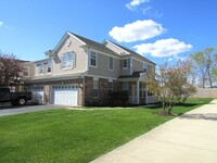 Building Photo - 2502 Evergreen Cir