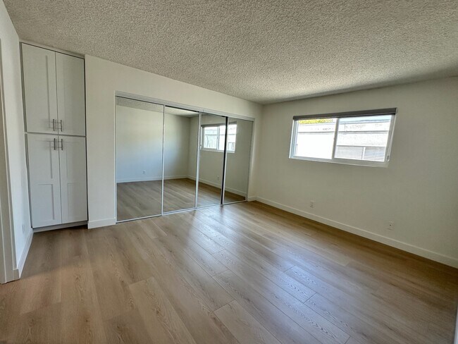 Master Bedroom - 1724 Arizona Ave