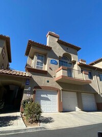 Building Photo - 1 Bedroom 2 Bathroom Condo in Corona Hills!