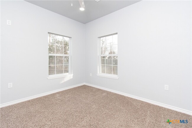 Building Photo - 917 S 19th St