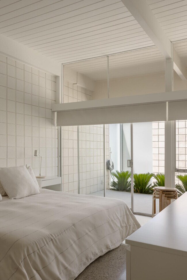 Building Photo - 483 Sandpiper St