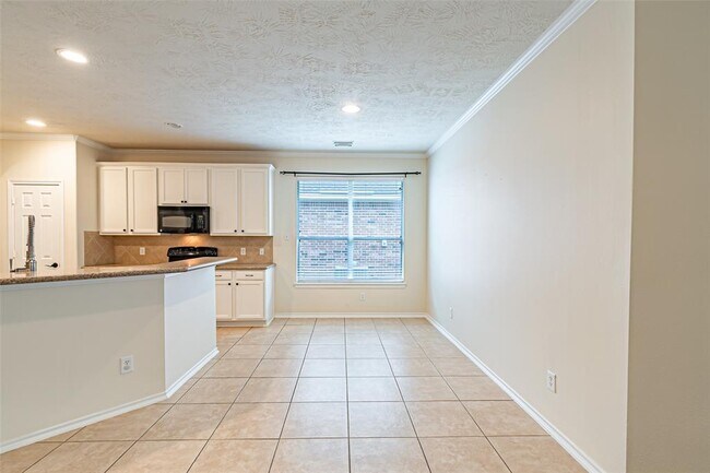 Building Photo - 17911 Serene Shore Dr