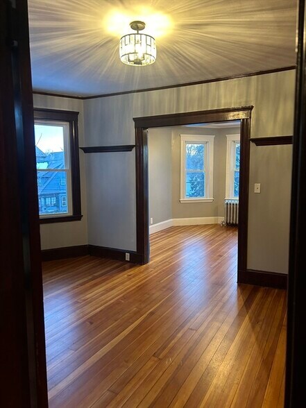 Building Photo - 21 Walter St