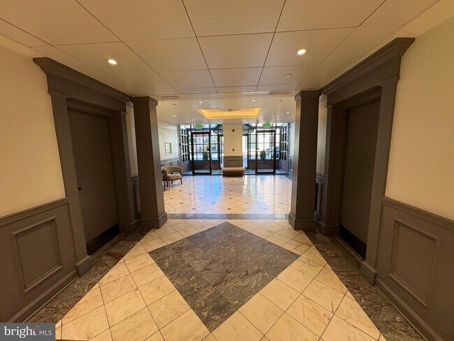 Building Photo - 1600 Prince St