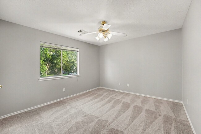 Building Photo - 5402 Timbers Quail Dr