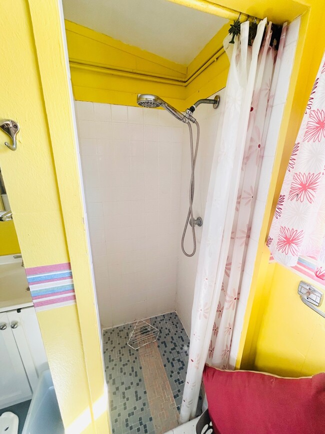 Building Photo - 1817 Illinois Ave