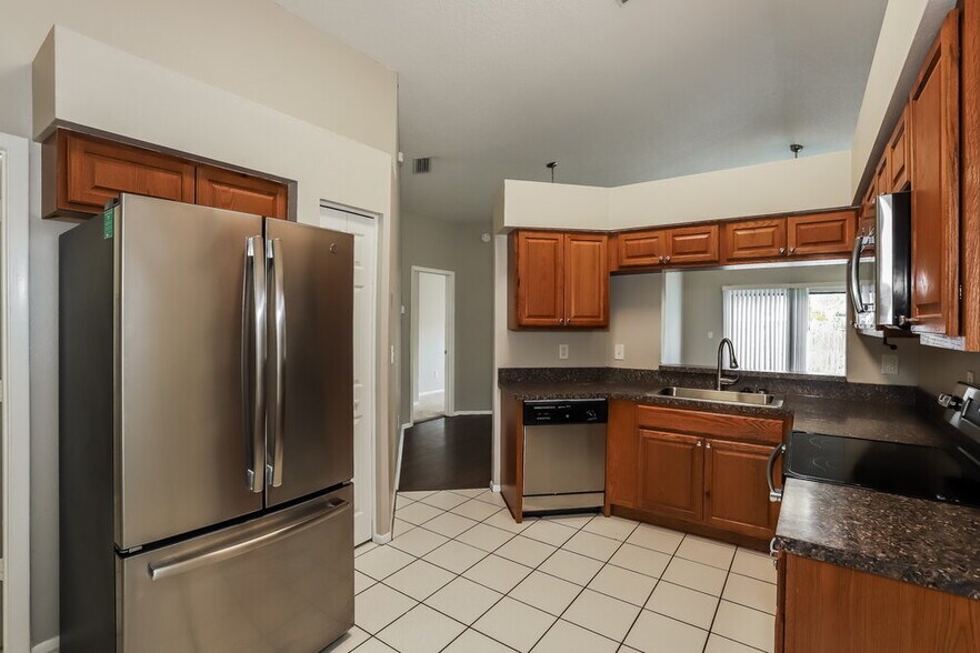Building Photo - 11506 Smokethorn Dr