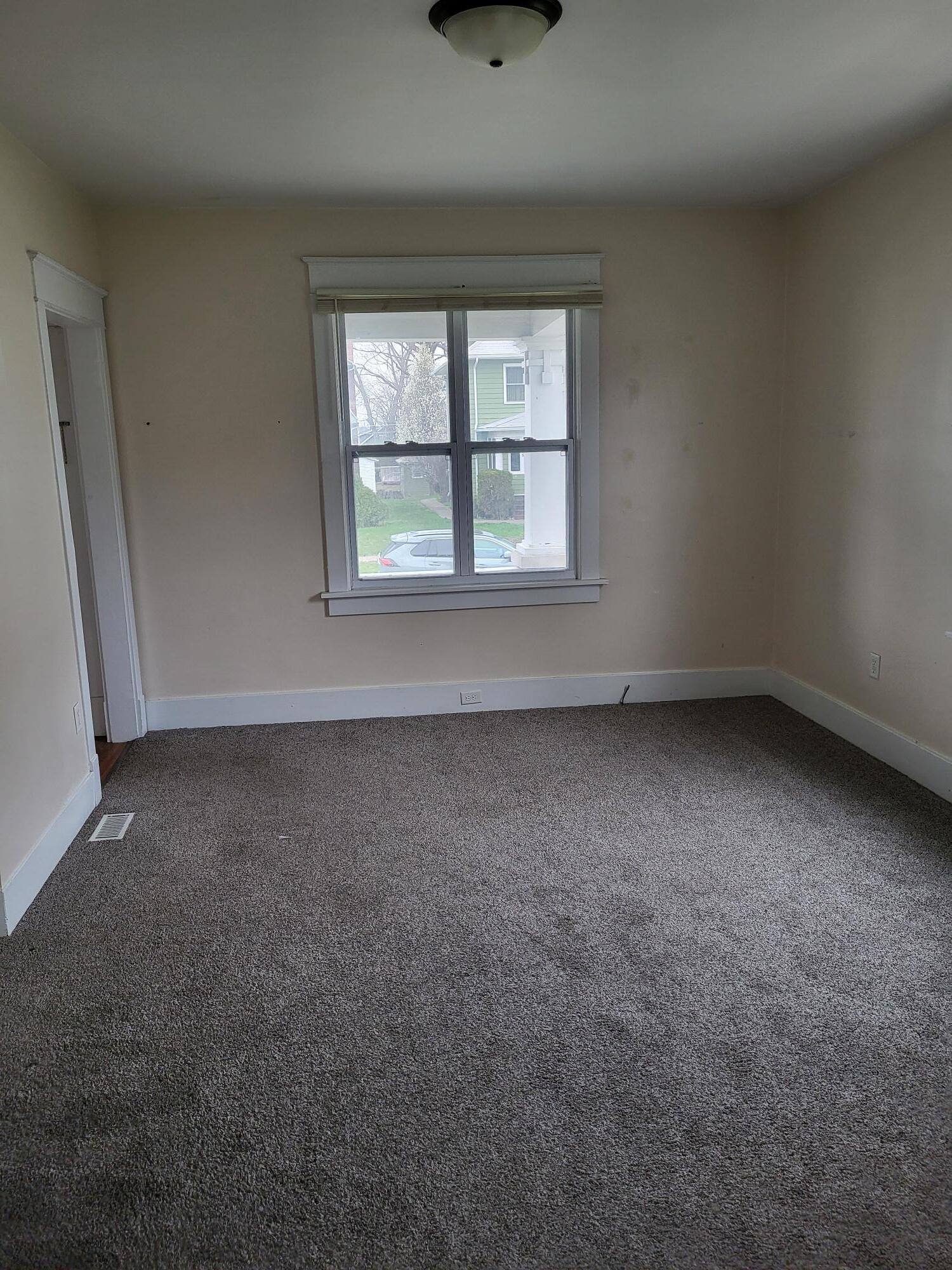 Building Photo - 4420 8th Ave