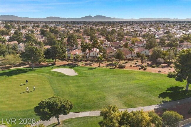 Building Photo - Beautifully 3 bedroom updated home located in the guard-gated Los Prados Golf Community!