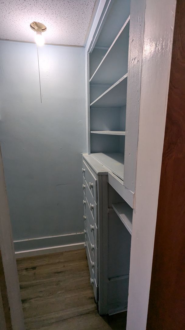 Building Photo - 1636 Manz St