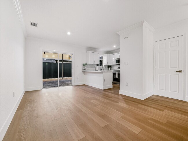 Building Photo - 11475 NW 94th Pl