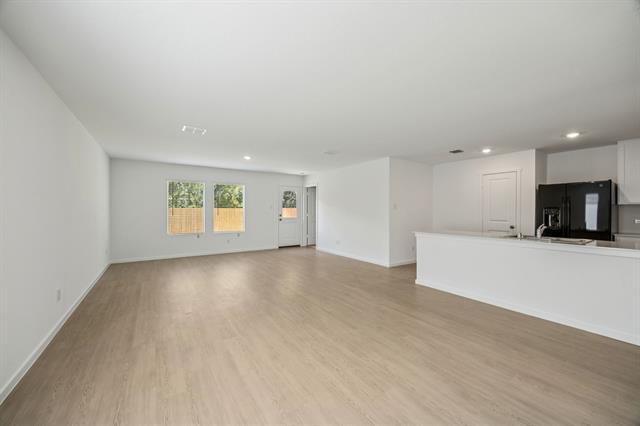 Building Photo - 716 Holleman Dr