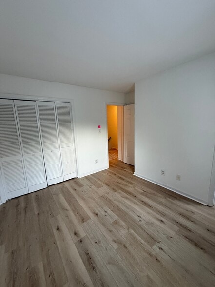 Building Photo - 813 Selwyn Oaks Ct