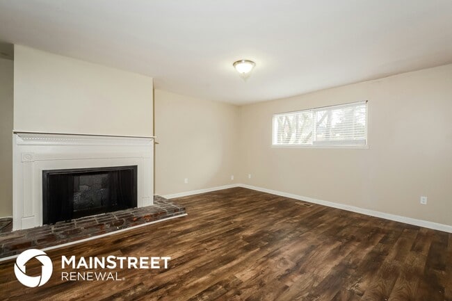 Building Photo - 1801 Atmore Dr