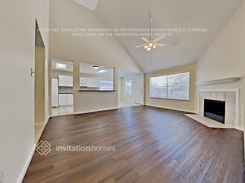 Building Photo - 2883 Diamond Bay Dr