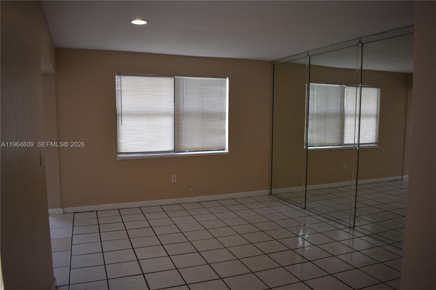 Building Photo - 1622 NW 65th St