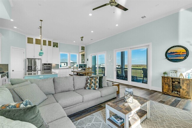 Building Photo - 312 Seagrass