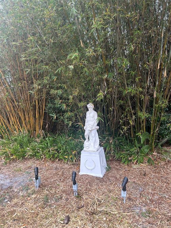 Building Photo - 1725 Mosher Dr