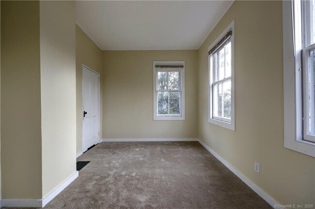 Building Photo - 473 Amity Rd