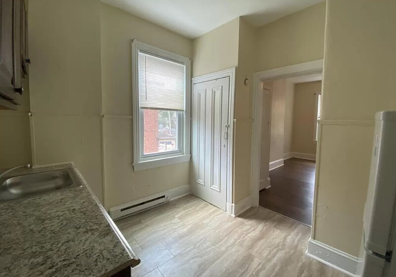 Building Photo - 4725 Leiper St