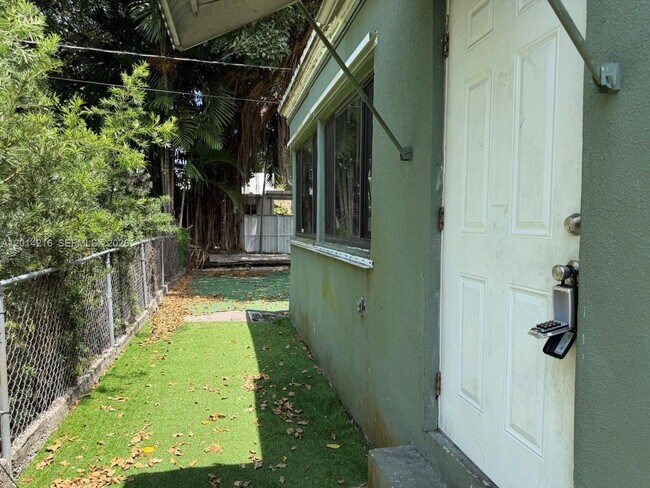 Building Photo - 4761 NW 11th Ave